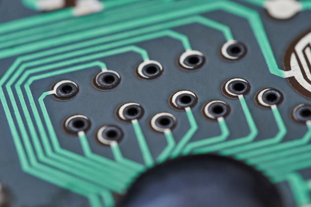 برد تی کان (T-Con)، یا برد کنترل 1 electronic circuit board close up picture id879282724 بردشاپ برد تی کان (T-Con)، یا برد کنترل